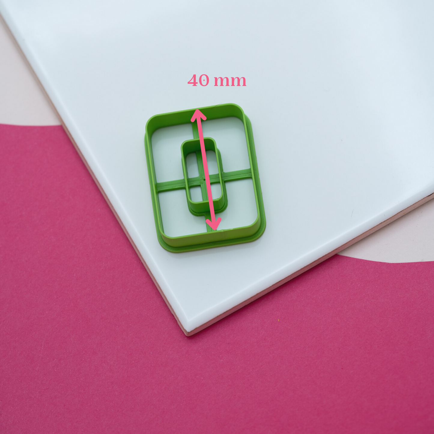 Emporte-piece rectangle ajouré 80's