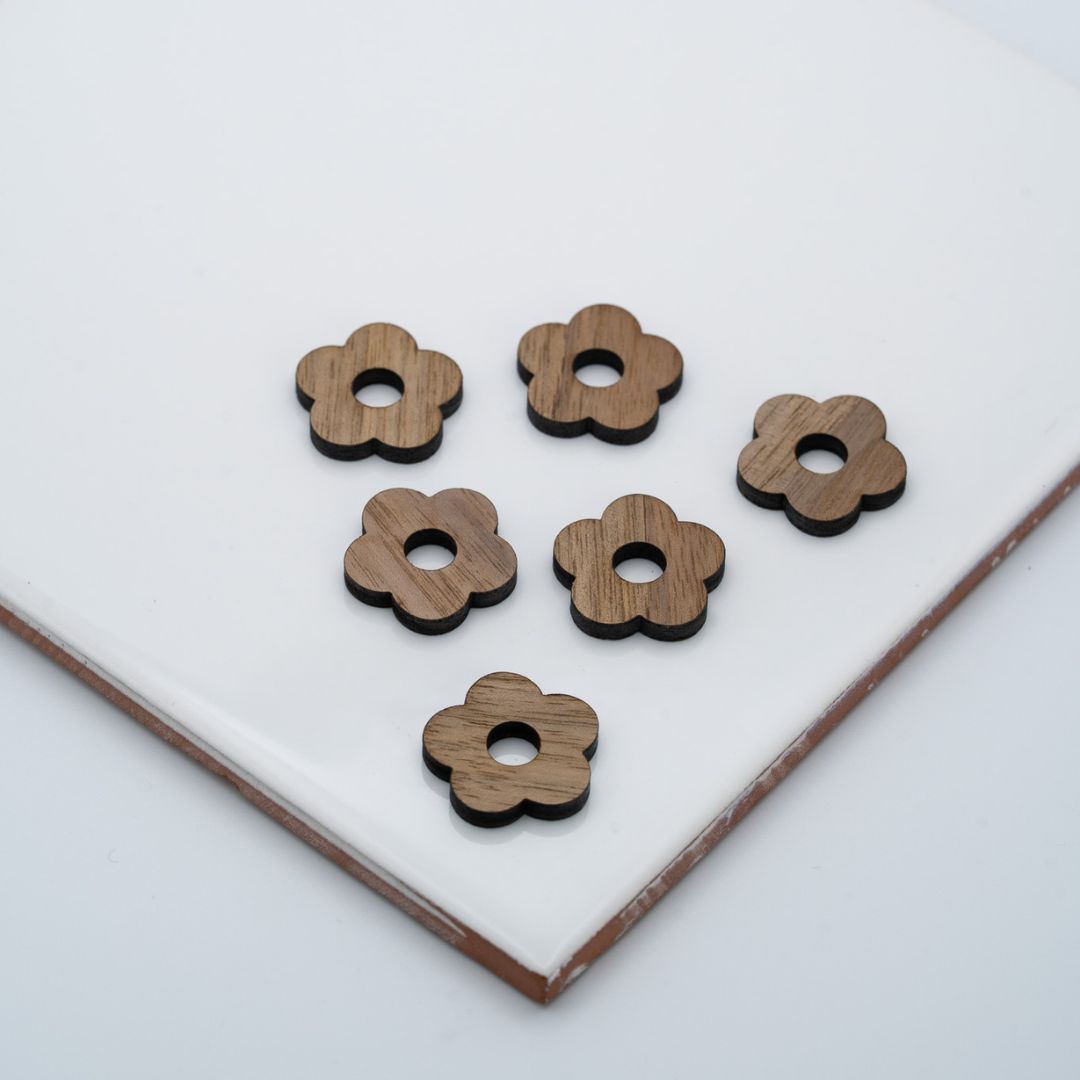 Fleur en bois 20mm (x6)