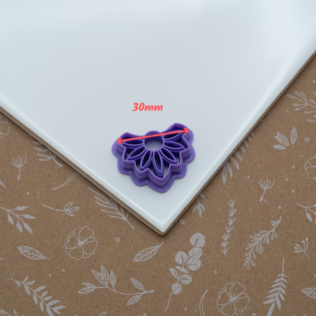 Emporte-pièce demi fleur Boho