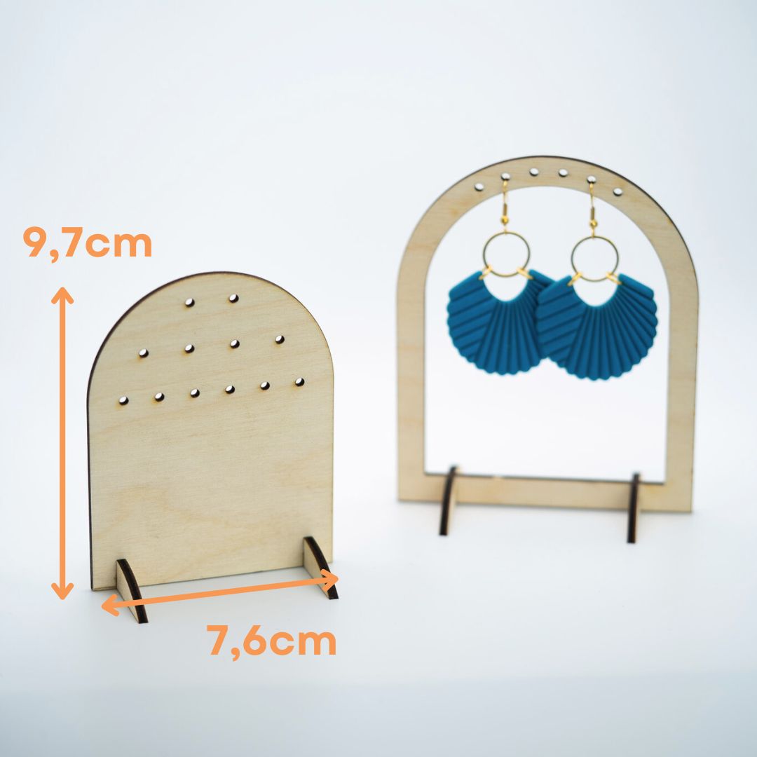 Présentoir pour boucles d'oreilles en bois brut