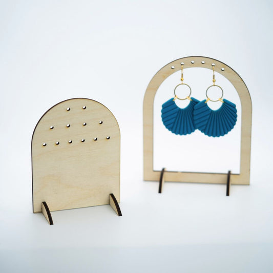 Présentoir pour boucles d'oreilles en bois brut