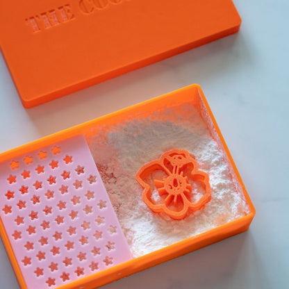 THE COOL BOX – Boîte à fécule de Maïs / Talc pour emporte-pièces
